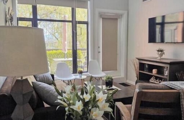 Furnished 2BR Loft | Kelowna