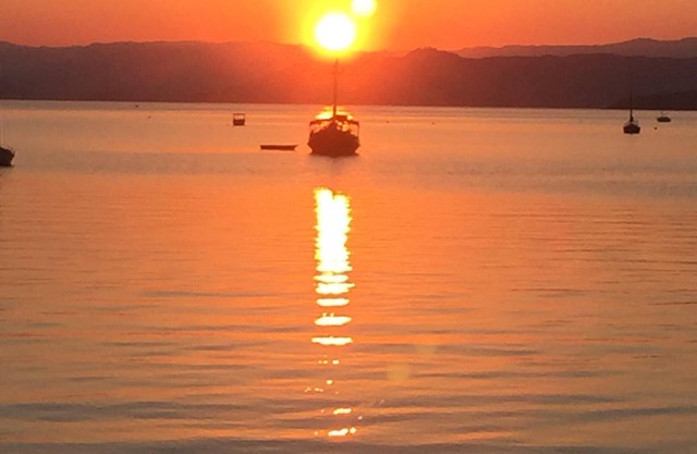 Furnished ground floor studio apartment, house facing the sea in Santo Antônio de Lisboa/Floripa