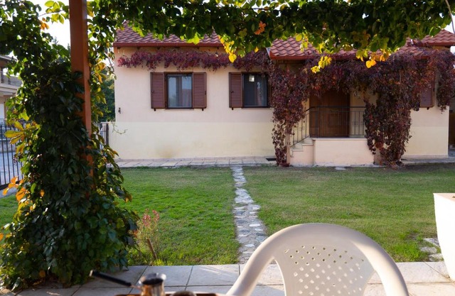Fyllenia Country Home, Aridaia, Pozar Baths