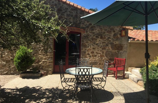 Gîte charmant à la campagne avec terrasse, proche du Puy du Fou et de la rivière Sèvre - FR-1-426-249