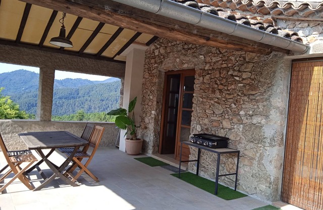 Gîte Dans mas Cévenol Avec Belle vue sur la Vallée et les Montagnes