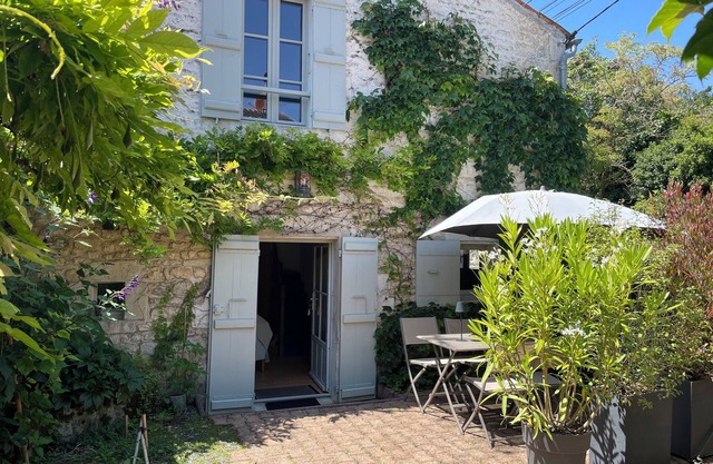 Gîte du Presbytère - Exceptional charming house - Port d'Envaux