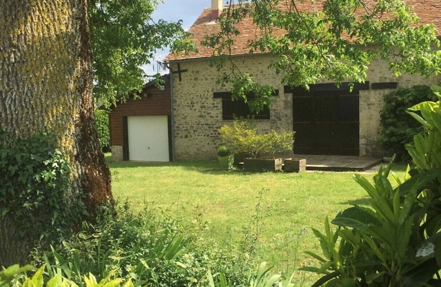 Gîte La Grange near Le Mans