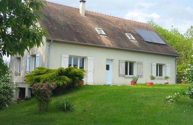 Gîte spacieux avec salle de jeux, tennis et cheminée, idéal pour familles et amis jusqu'à 15 pers. - FR-1-410-223
