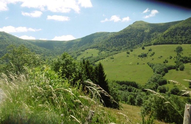 Gîte Vallée d'Aspre: location montagne (Cantal- France)