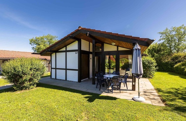 Gable roof house (Type 10)