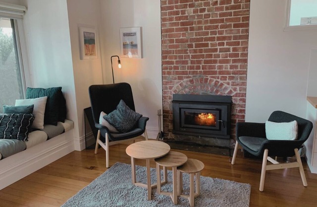 GALWAY COTTAGE