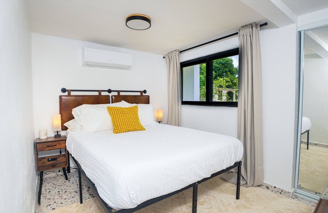 Garden of Eden Hotel Suite 5