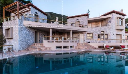 Gardenia Junior Suite In Epidavros with Shared Pool