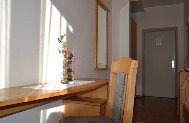 Gasthof Kirchsteiger 'Zimmer 10' with Lake View, Shared Terrace and Wi-Fi