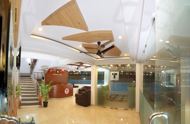 Gateway Airport Hotel