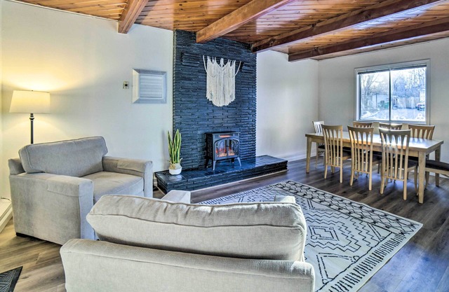 Gateway to Mt Rose Ski! Reno Home w/Fireplace