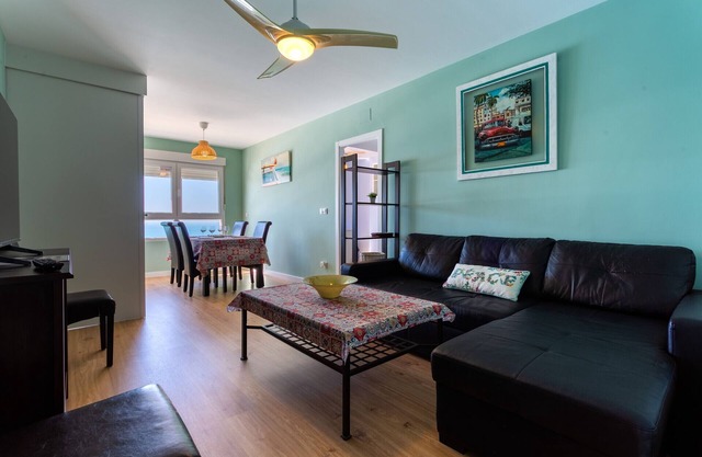 GAVIOTA Family Home free parking by Cadiz4Rentals