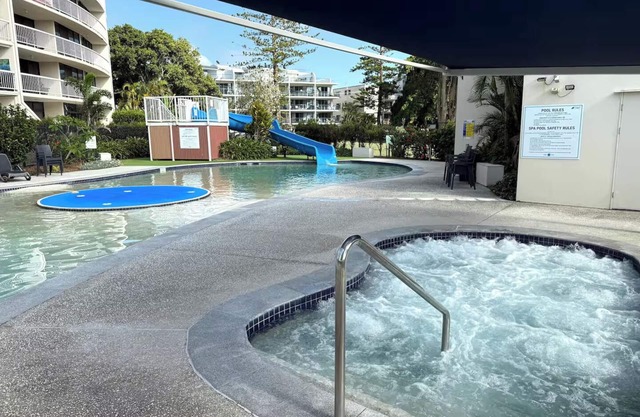 Gemini Resort - Unit 19