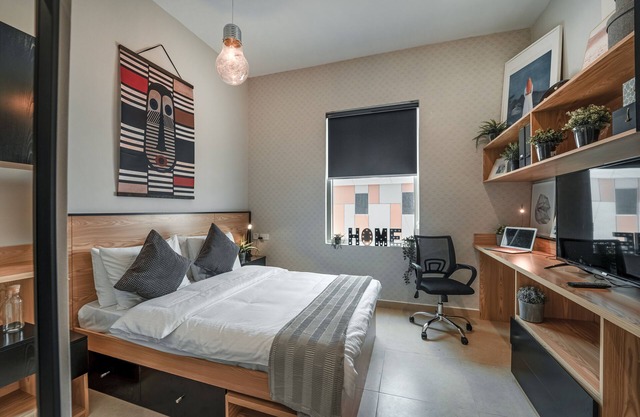 Gender Segregated Single and Premium room for Student Only.