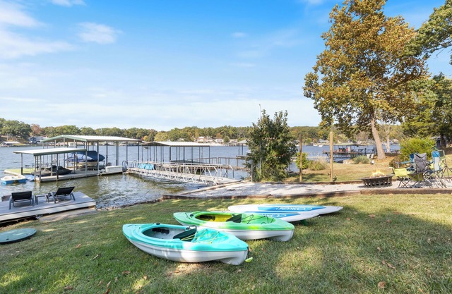 Gentle Lot, No Wake Cove, Lily Pad, SUP, Kayaks, Private Dock, Tie up for boat