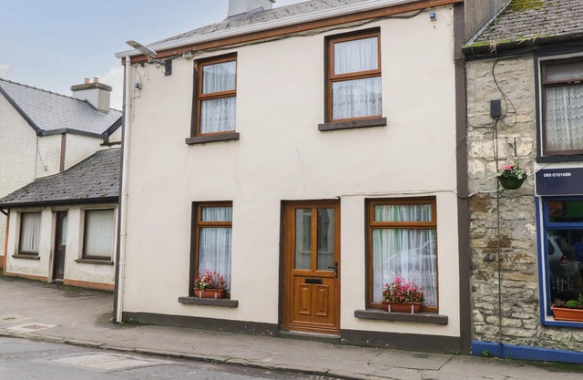 GEORGES STREET, family friendly in Killala, County Mayo