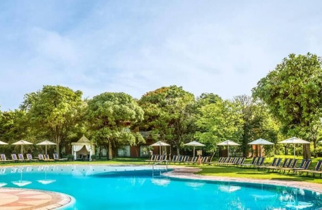 Get Ready for Blissful Getaway! Great Views, Outdoor Pool and Free Parking!