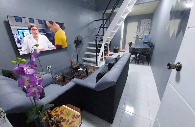 Getaway Staycation With Clean Bathroom and Netflix to Chill