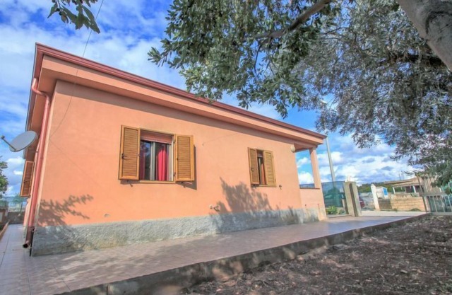 Giaquinta by Interhome