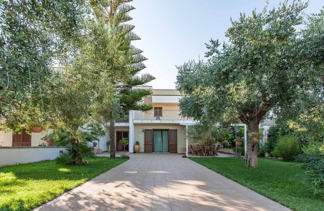 Giardino dei Suoni B&B, rooms with private bathroom and kitchen, between sea and countryside