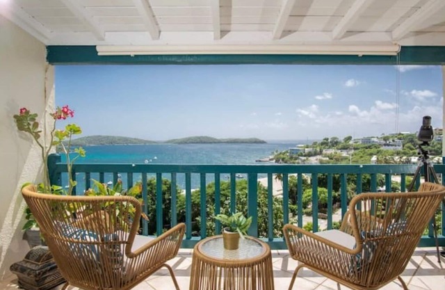 Gigi's Luxury Beach Hideaway- 3 BDRM- Cowpet Bay West- East End- Pool & Beachn
