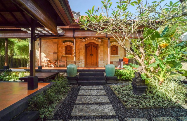Giri Bhagawan Villas Spa