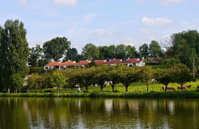 GITE 3/5 WITH HEATED POOL AND JACUZZI TO SHARE