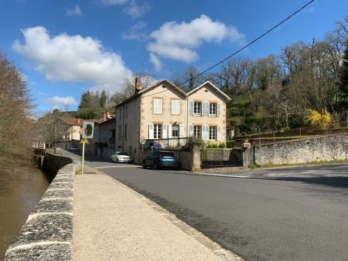 Gite Coccinelle in the medieval town of Confolens