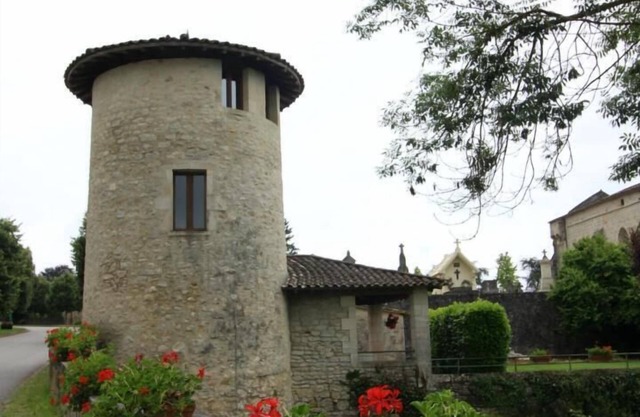 Gite DE LA Tour - Rimons