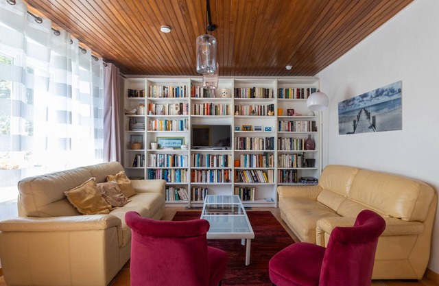 'Gite Galet Rose', 3 stars, with Private Terrace, Private Garden and Wi-Fi