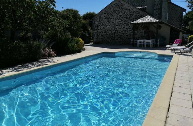 Gite Jussac, 2 bedrooms, 4 persons