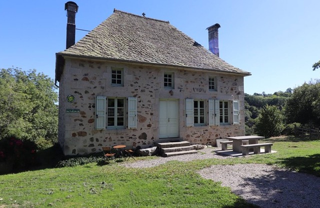 Gite Menet, 4 bedrooms, 8 persons