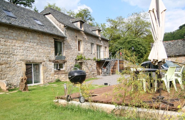 Gite with heated pool