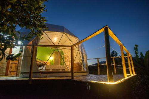 Glamping Caparaó - Domo Samambaia