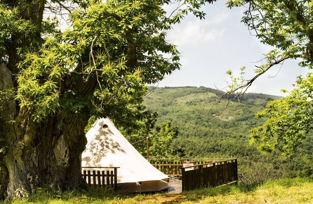 Glamping Experience in the Magic of Tuscany with Panoramic Views