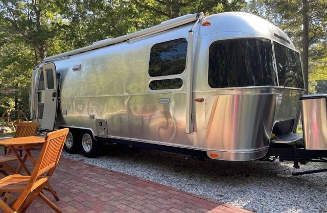 Glamping in the DMV - 2022 Airstream Globetrotter 27FB