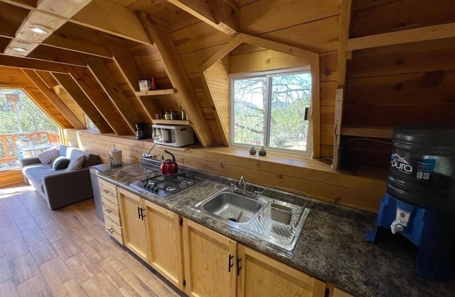 Glamping MORET Alpine Cabin M2 from 2 to 6 people - pet friendly