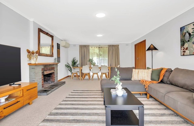 Glenalvie in the Hills A Peaceful Semi Rural Haven