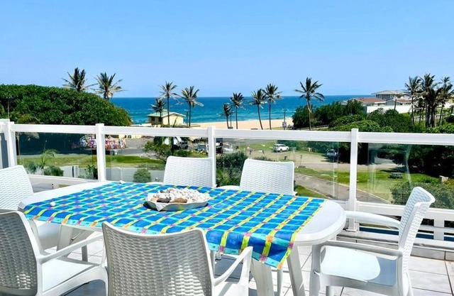 Gleneagles, loadshed free, sea view, Salt Rock swimming beach 50m away