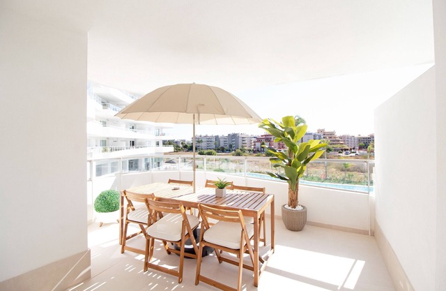 Global Properties: Apartment with 2 terraces in Gran Canet