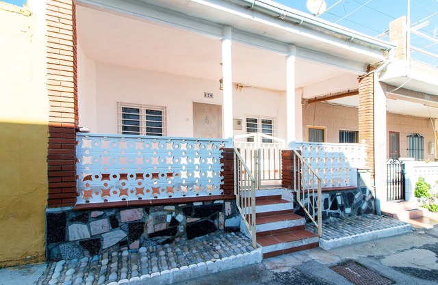 Global Properties: Townhouse on the beach of Almardá, Sagunto