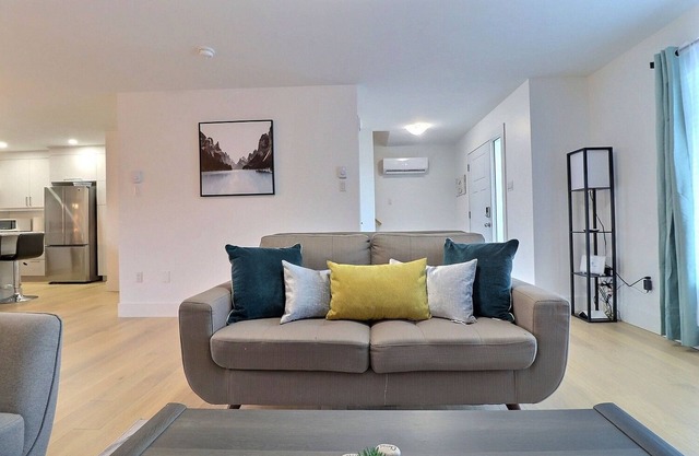 GLOBALSTAY. New 3 Bedroom House in a Quiet Area