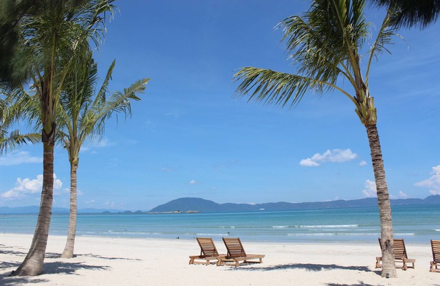 GM Doc Let Beach Resort & Spa