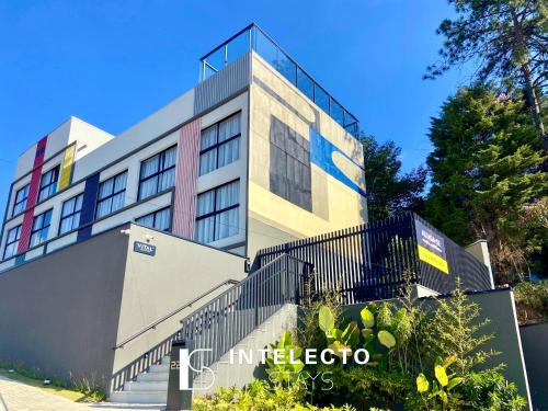 GO 22 - Studio com vista para a serra com piscina, prox PUC