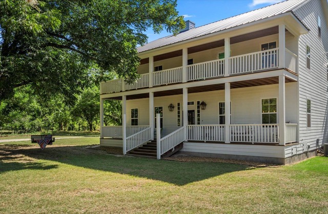 Golden Pecan Plantation - a 4200 sqft TX Farmhouse