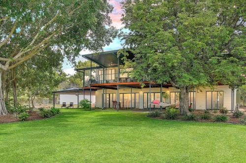 Golden Sands Retreat Beach House