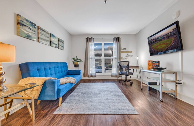 Golden Suite byTruist Park | Ideal For Long Stay