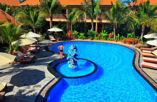 Golden Topaz Phu Quoc Resort