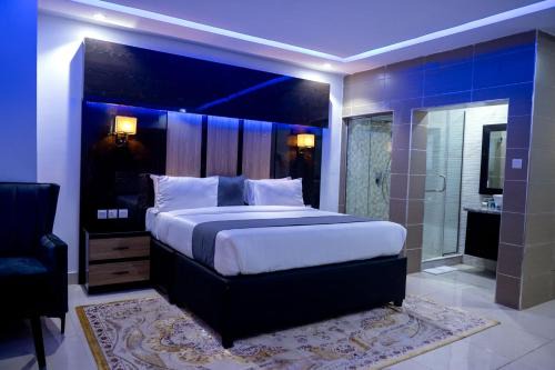 Golden Tulip Crown Prince Hotel, Awka